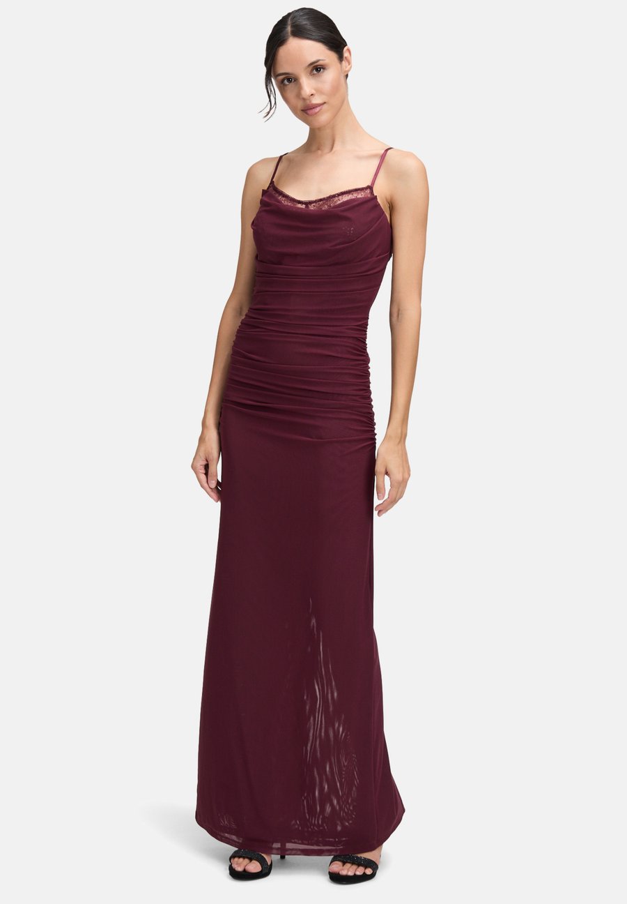 Платье Vera Mont ABEND, Wild Ruby/Red
Платье Vera Mont ABEND, Wild Ruby/Red