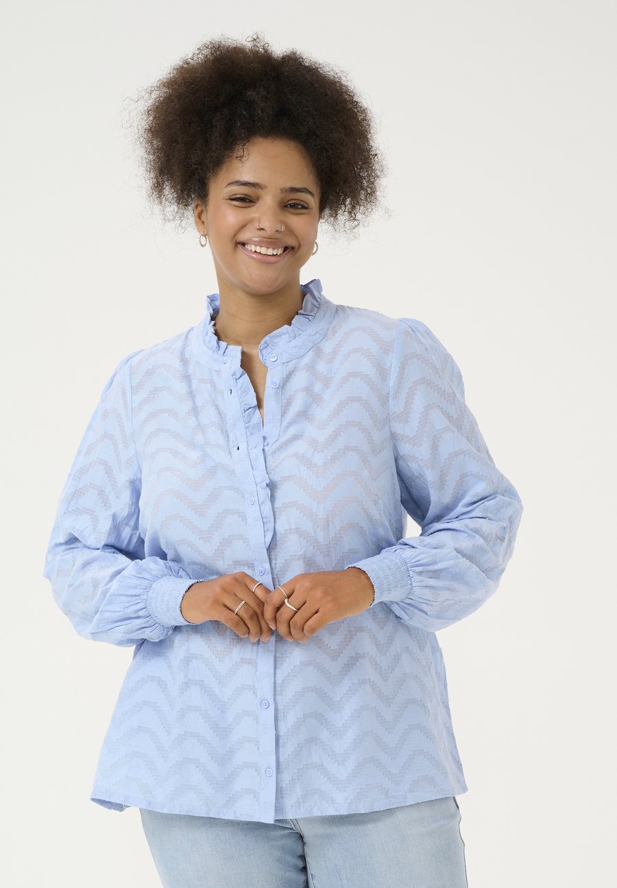 Блуза Kaffe Curve KCVITANA, Soft Chambray/Light Blue
Блуза Kaffe Curve KCVITANA, Soft Chambray/Light Blue