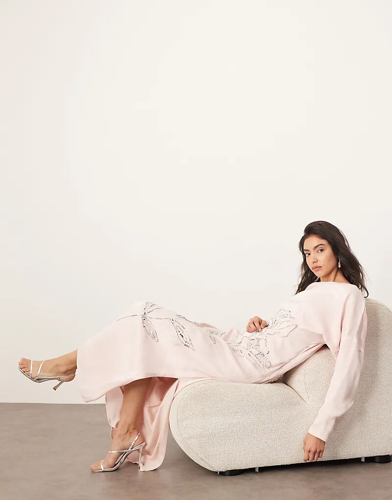 Платье ARRANGE с глубоким вырезом, свободным лифом и запахом, украшенное цветочным узором, светло-розового цвета
Платье ARRANGE с глубоким вырезом, свободным лифом и запахом, украшенное цветочным узором, светло-розового цвета