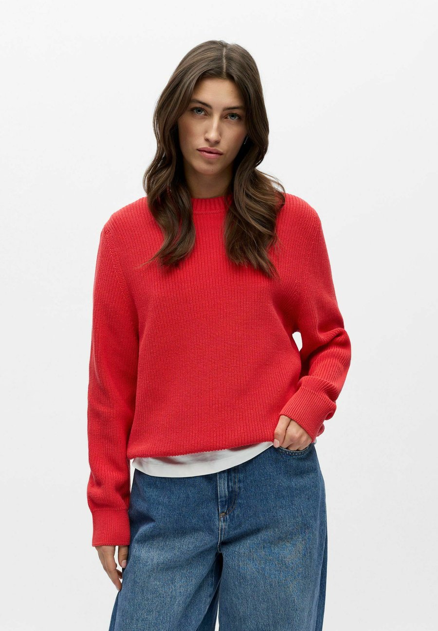 Джемпер Object Jumper, Poinsettia/Coral
Джемпер Object Jumper, Poinsettia/Coral