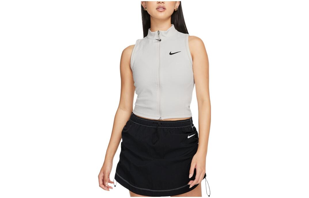 Жилет женский серый Nike
Жилет женский серый Nike