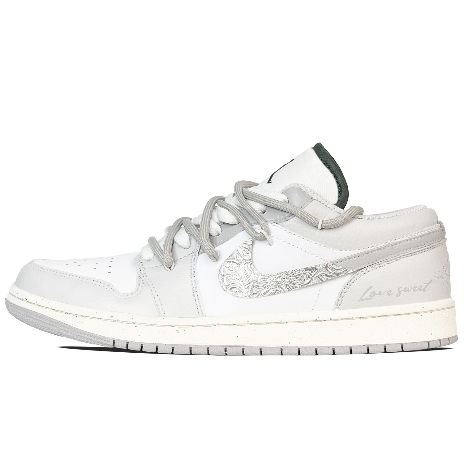 Кроссовки баскетбольные мужские Air 1 Wear resistant And Lightweight низкие винтажные beige gray Jordan, бежевый
Кроссовки баскетбольные мужские Air 1 Wear resistant And Lightweight низкие винтажные beige gray Jordan, бежевый