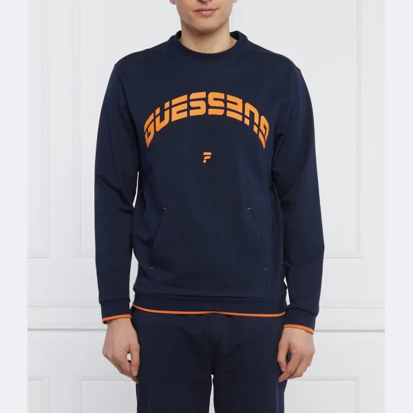 Толстовка классического кроя в стиле айвини Guess, синий
Толстовка классического кроя в стиле айвини Guess, синий