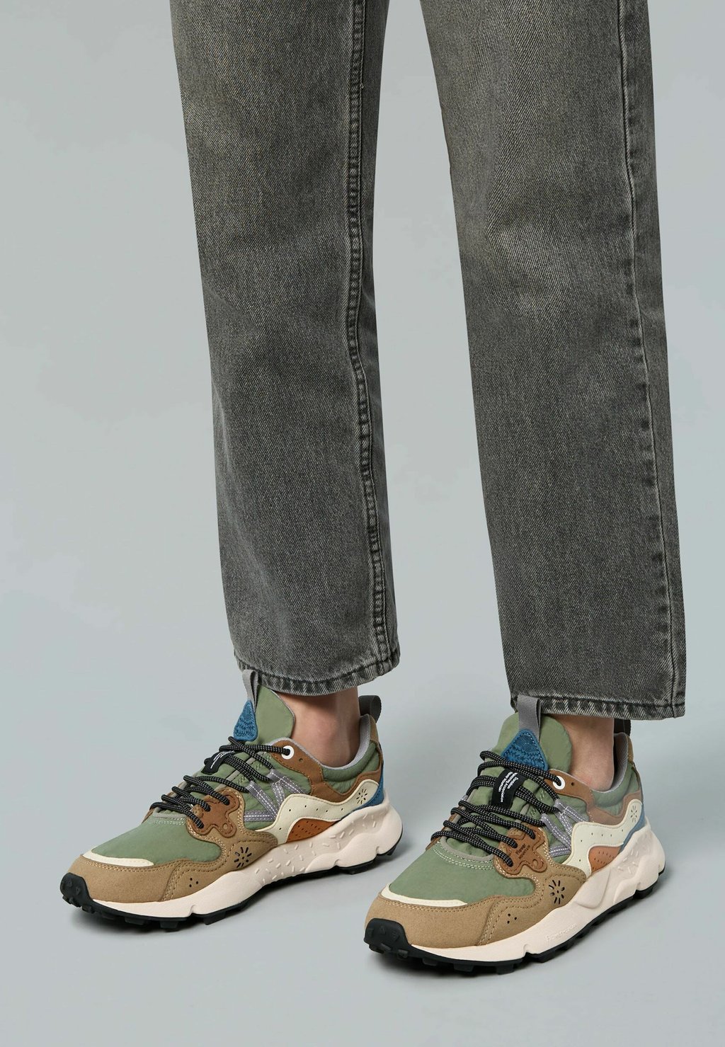 Низкие кеды YAMANO KAISO Flower Mountain, коричневый
Низкие кеды YAMANO KAISO Flower Mountain, коричневый