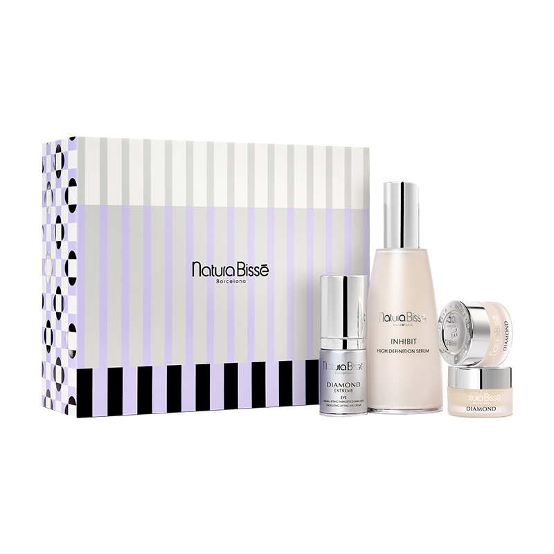 NATURA BISSE Набор из четырех средств для ухода за кожей Silver Dream Box сыворотка-крем для глаз увлажняющий и подтягивающий
NATURA BISSE Набор из четырех средств для ухода за кожей Silver Dream Box сыворотка-крем для глаз увлажняющий и подтягивающий