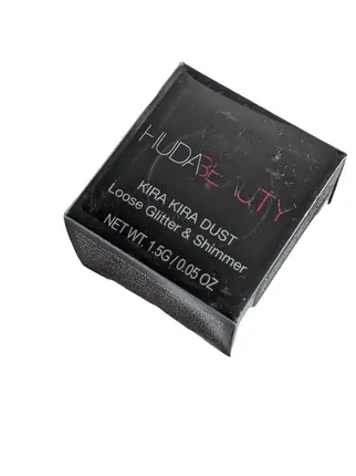 Рассыпчатые блестящие тени для век Kira Kira Dust Purple - 11 грамм Huda Beauty
Рассыпчатые блестящие тени для век Kira Kira Dust Purple - 11 грамм Huda Beauty