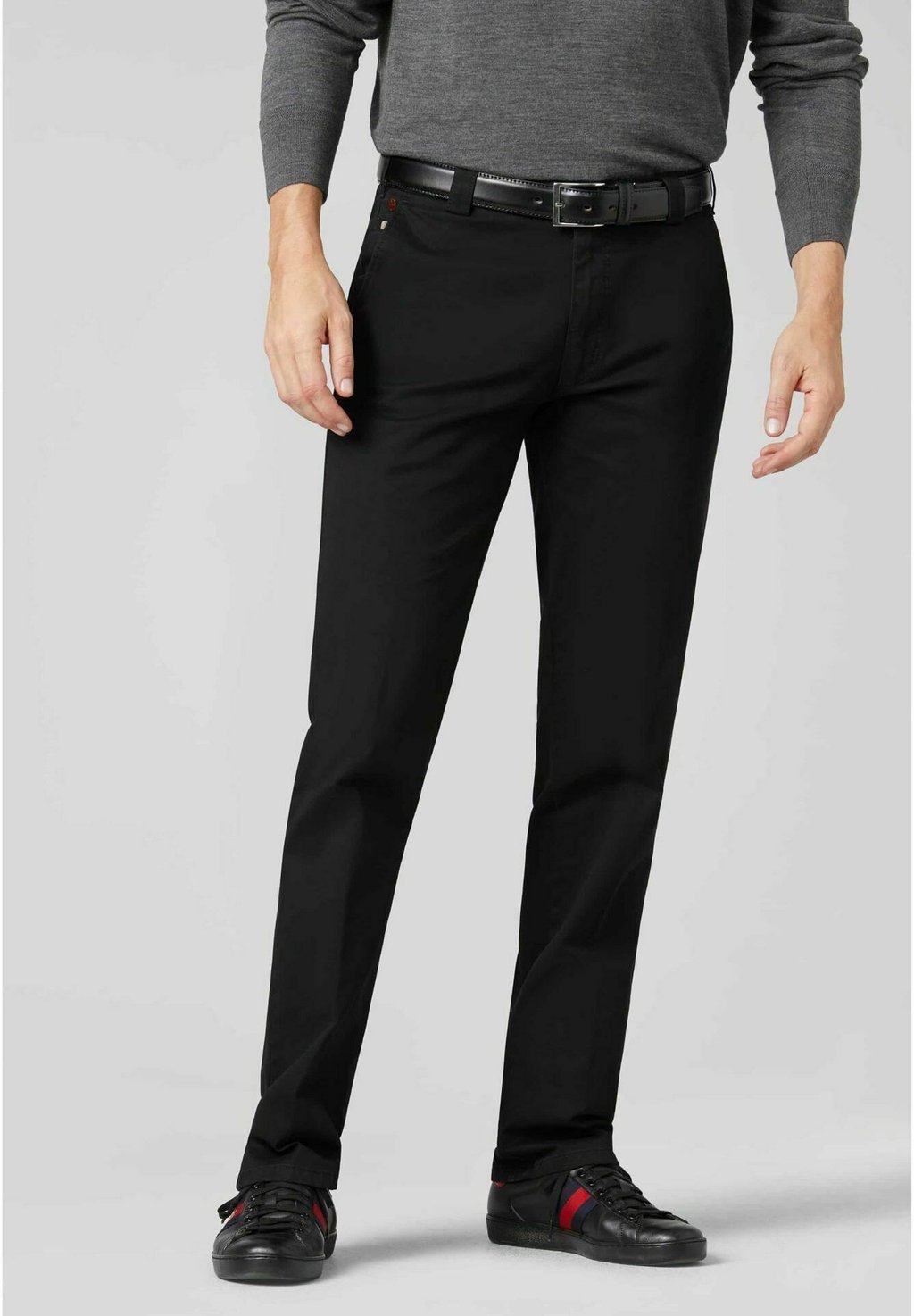 Чиносы ROMA Meyer, черный
Чиносы ROMA Meyer, черный