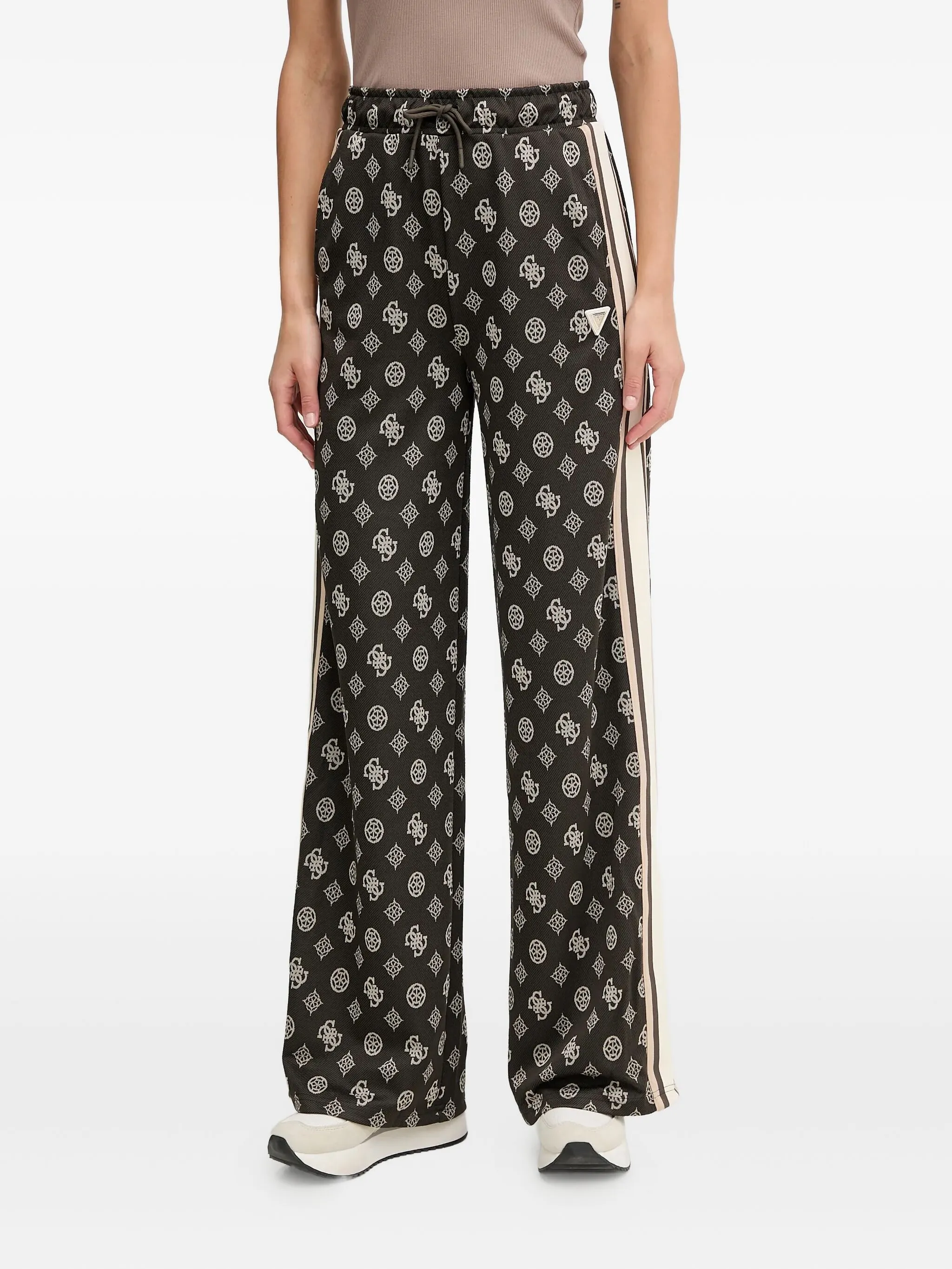 Брюки с кулиской Guess Usa, черный
Брюки с кулиской Guess Usa, черный
