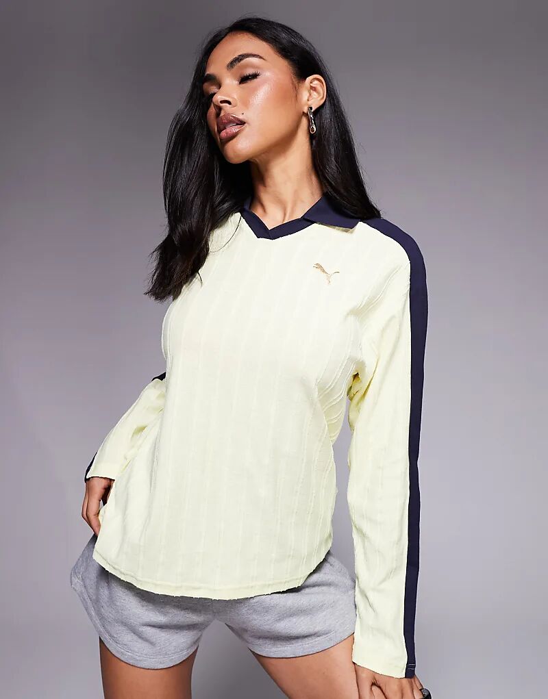 Свободная рубашка-поло с длинными рукавами Puma T7 в цвете «золотая луна»
Свободная рубашка-поло с длинными рукавами Puma T7 в цвете «золотая луна»