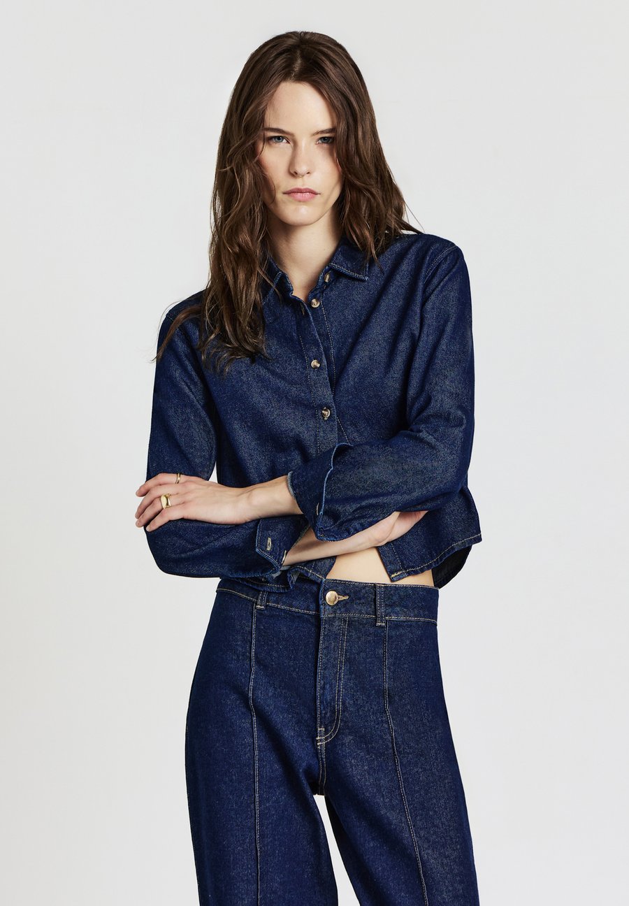 Блуза Calliope Button-down blouse, Blu Denim Scuro/Blue Denim
Блуза Calliope Button-down blouse, Blu Denim Scuro/Blue Denim