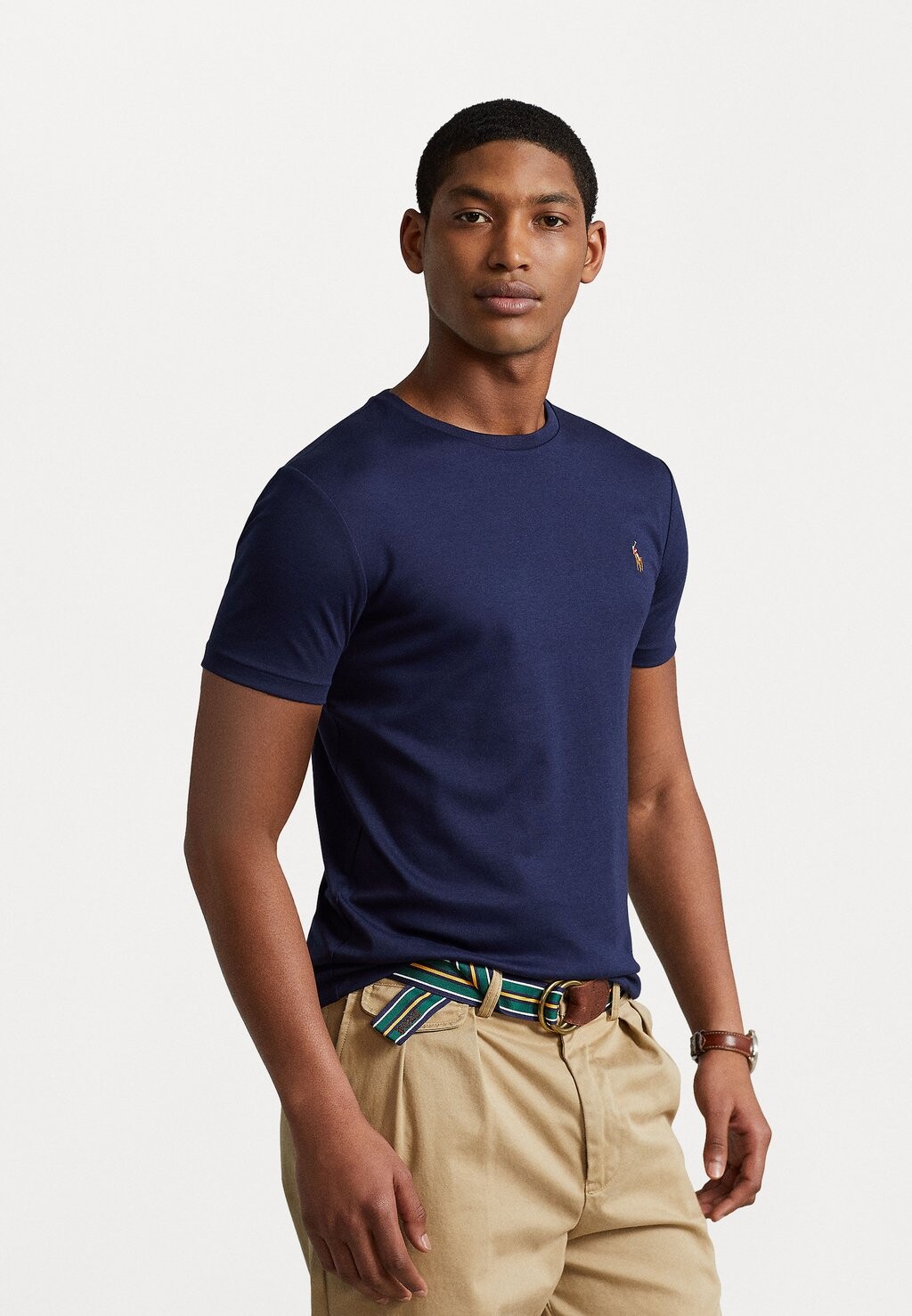 Базовая футболка КОРОТКИЙ РУКАВ Polo Ralph Lauren, изысканный темно-синий цвет
Базовая футболка КОРОТКИЙ РУКАВ Polo Ralph Lauren, изысканный темно-синий цвет