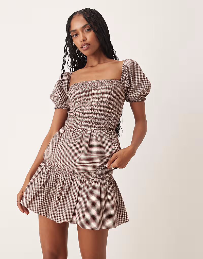 Гламурная мини-юбка со сборками в коричневую клетку Glamorous
Гламурная мини-юбка со сборками в коричневую клетку Glamorous