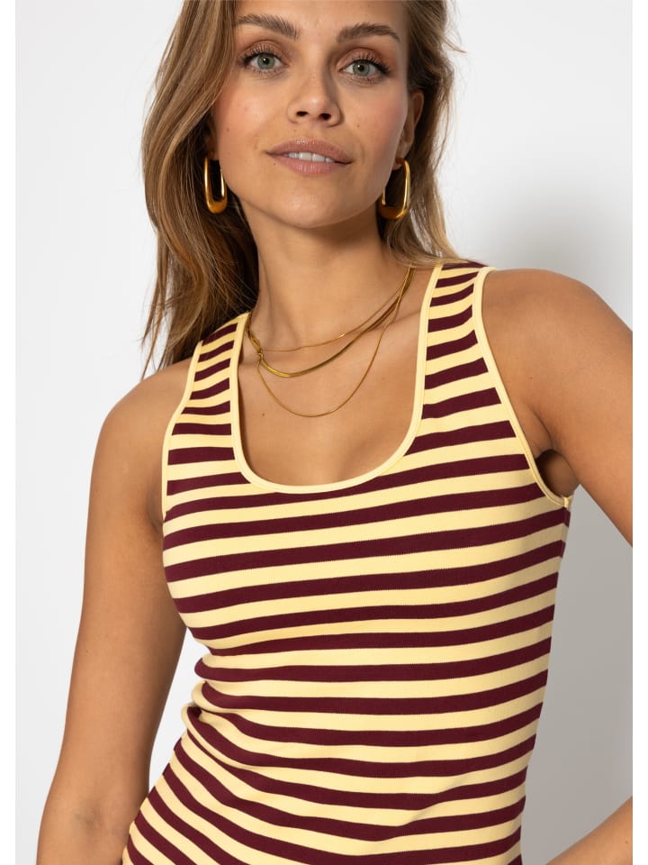 Топ SASSYCLASSY, темно-красный
Топ SASSYCLASSY, темно-красный