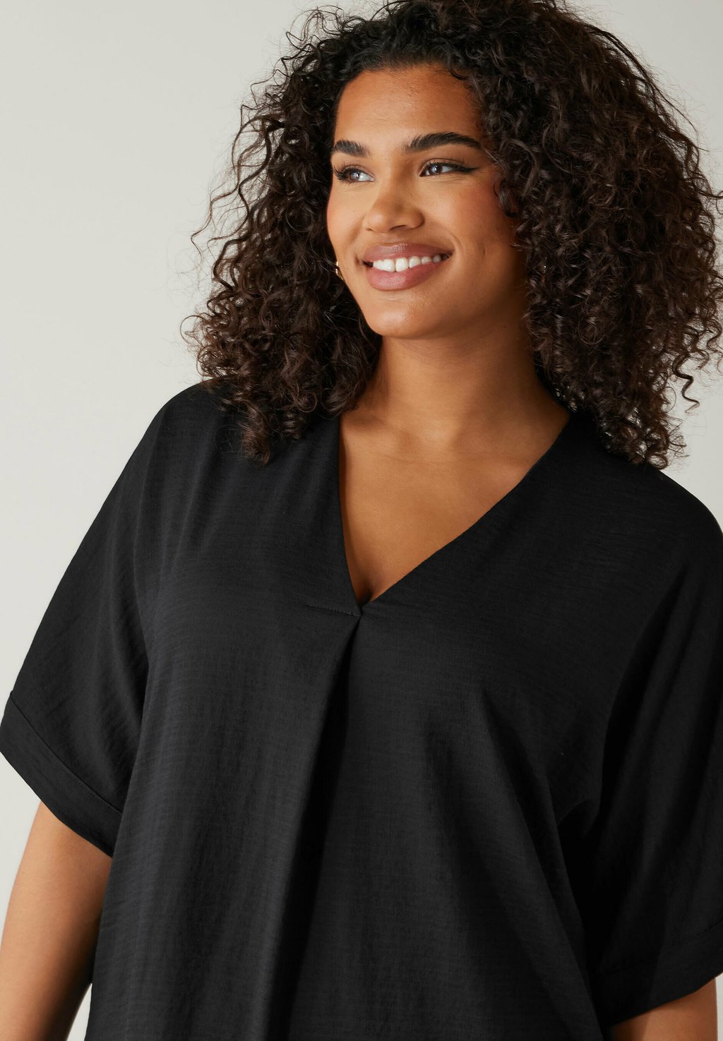 Блуза Evans, антрацит
Блуза Evans, антрацит