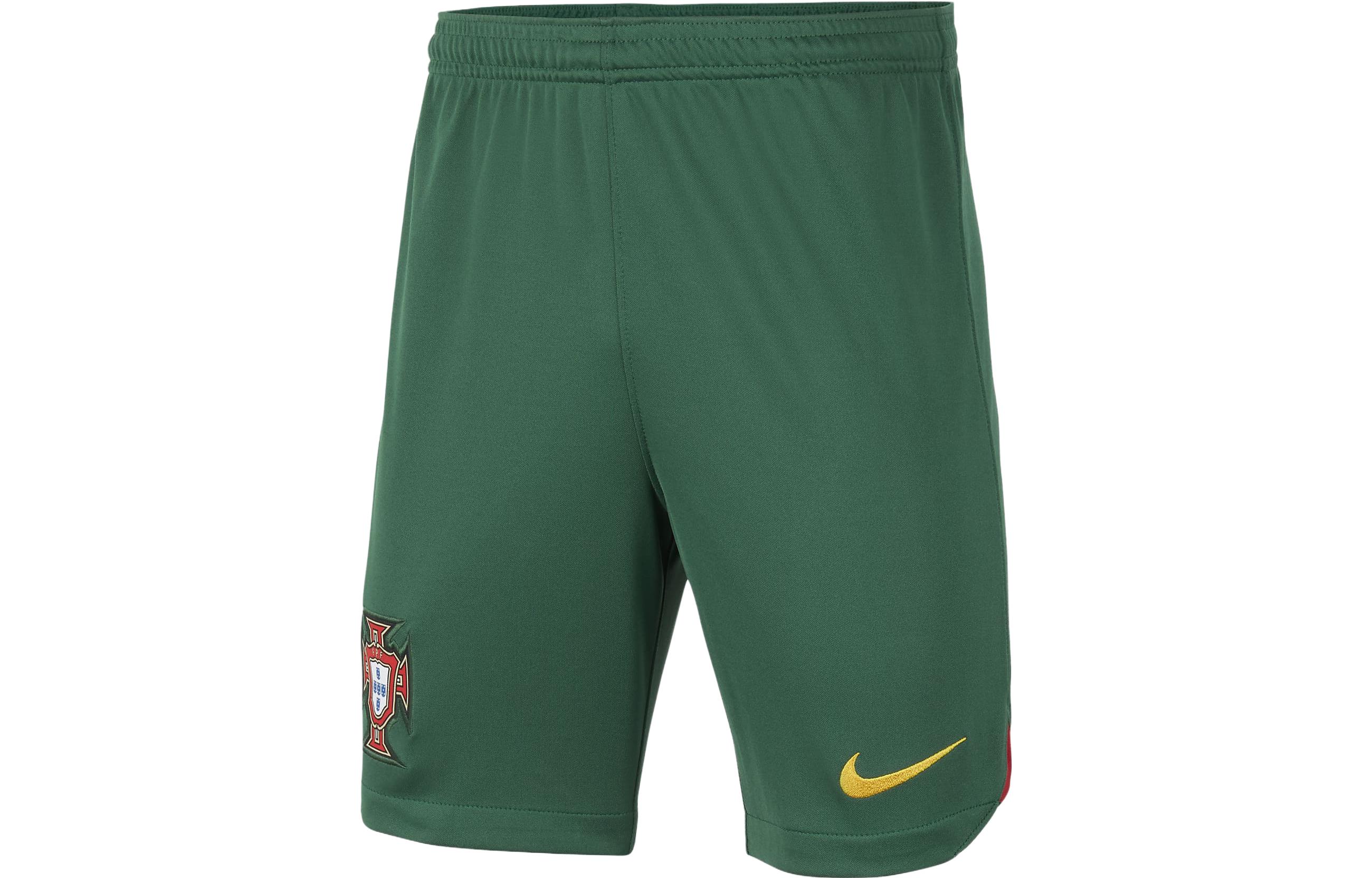 Детская футболка Nike, зеленая
Детская футболка Nike, зеленая