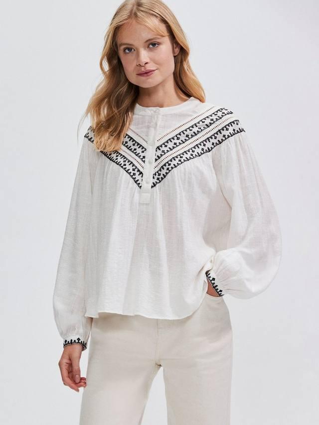 Вышитая рубашка с кокеткой Ro&Zo, белый
Вышитая рубашка с кокеткой Ro&Zo, белый