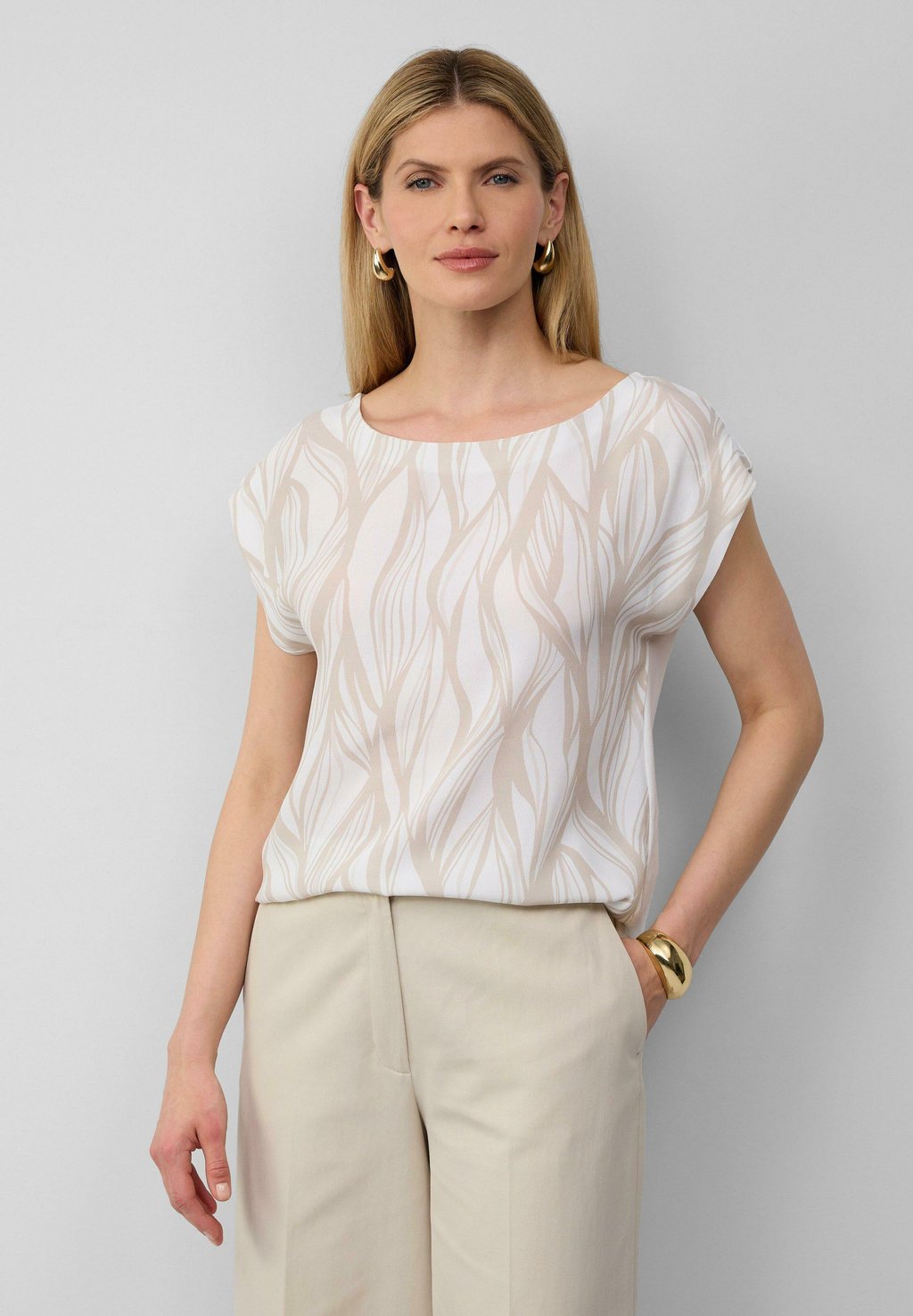 Топ ÄRMELLOSES s.Oliver BLACK LABEL, песочный
Топ ÄRMELLOSES s.Oliver BLACK LABEL, песочный