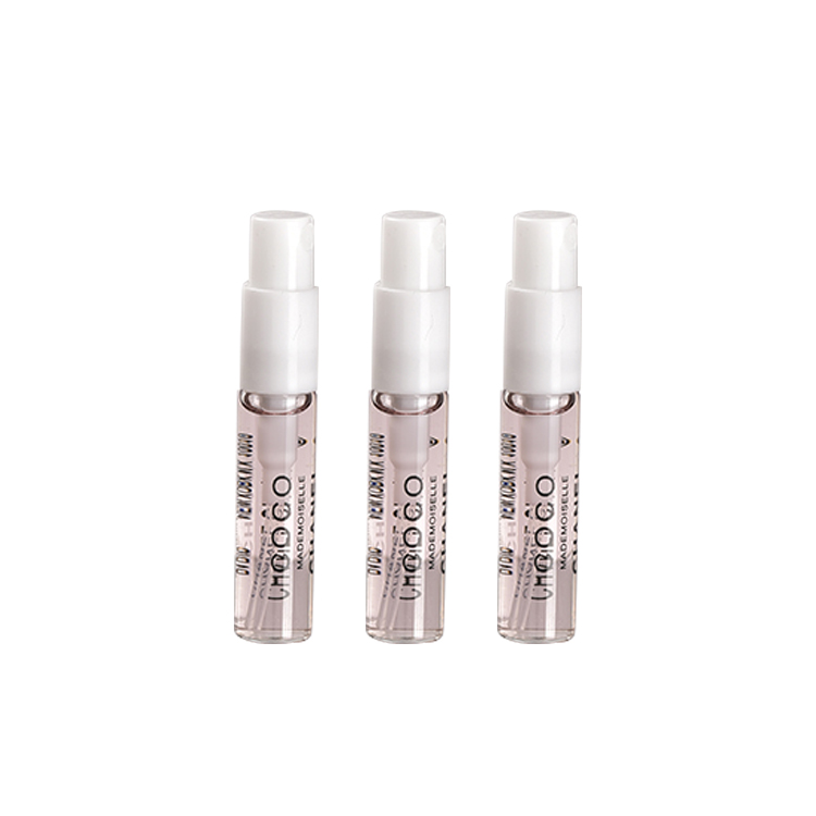 Набор пробников Miss Cocoa Fresh Water Eau De Toilette Litchi Patchouli 1,5 мл*3 CHANEL
Набор пробников Miss Cocoa Fresh Water Eau De Toilette Litchi Patchouli 1,5 мл*3 CHANEL