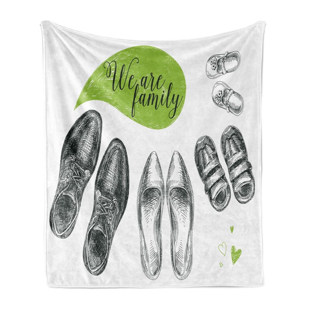 ABAKUHAUS Family Мягкое фланелевое флисовое одеяло, обувь We are Family Words, уютный плюш для использования в помещении и на улице, 125 x 175 см, яблочно-зеленый, черный, белый
ABAKUHAUS Family Мягкое фланелевое флисовое одеяло, обувь We are Family Words, уютный плюш для использования в помещении и на улице, 125 x 175 см, яблочно-зеленый, черный, белый