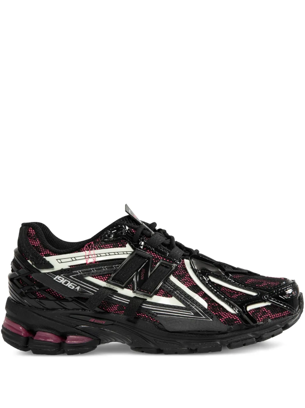 Кроссовки 1906A NEW BALANCE, черный
Кроссовки 1906A NEW BALANCE, черный