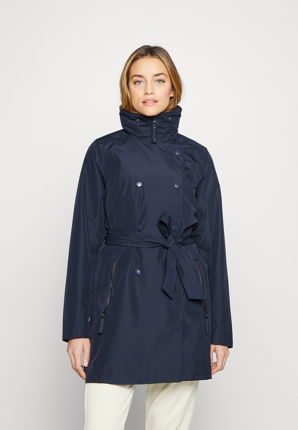 Дождевик Helly Hansen
Дождевик Helly Hansen
