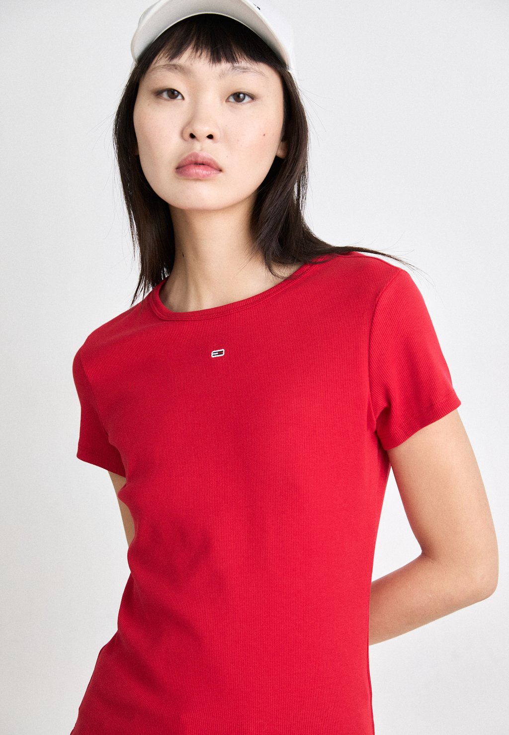 Базовая футболка SLIM ESSENTIAL Tommy Jeans, красный
Базовая футболка SLIM ESSENTIAL Tommy Jeans, красный