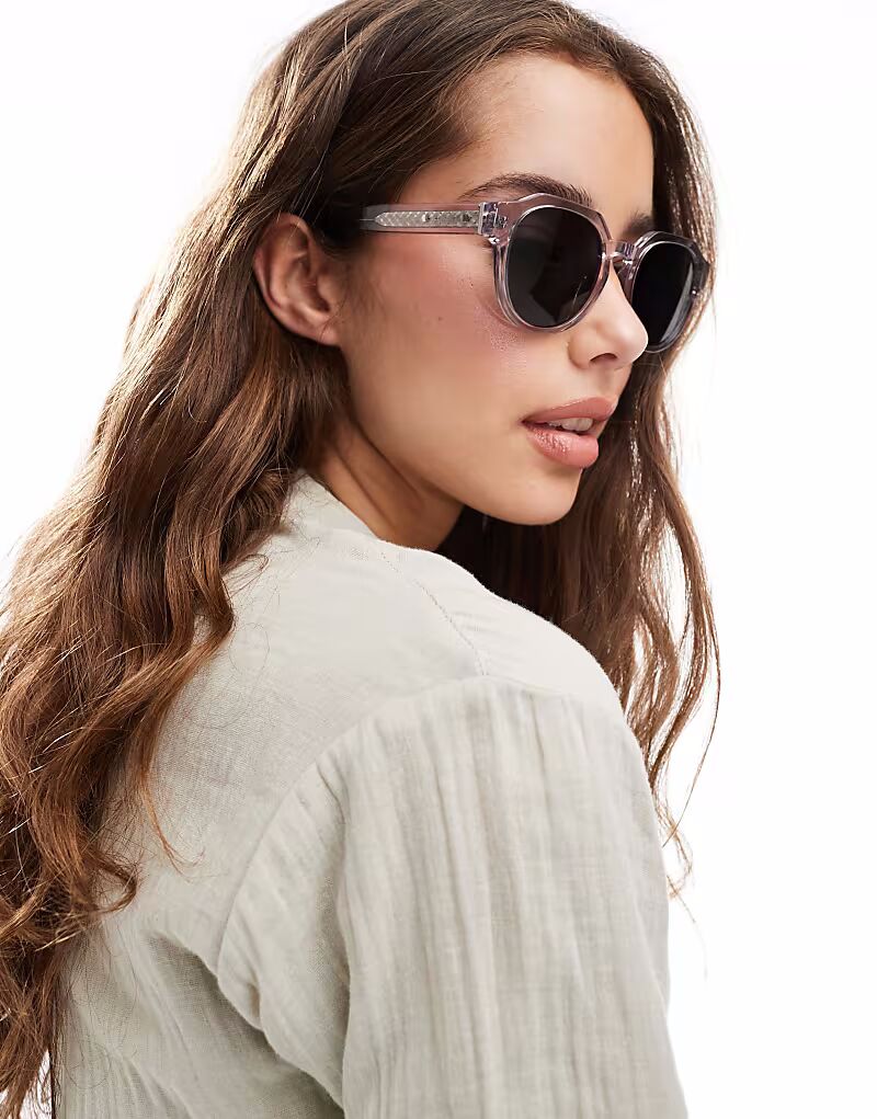 Солнцезащитные очки AllSaints Roman серого цвета
Солнцезащитные очки AllSaints Roman серого цвета