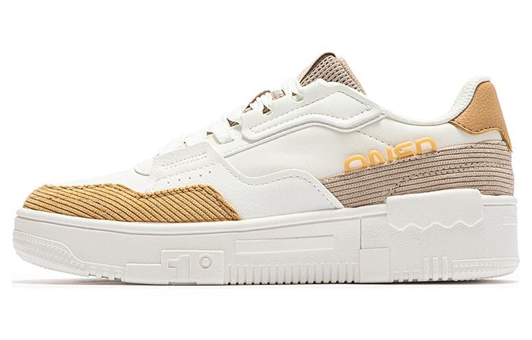 Кеды, скейтборд обувь женская низкая белый/коричневый 361° 
Кеды, скейтборд обувь женская низкая белый/коричневый 361°