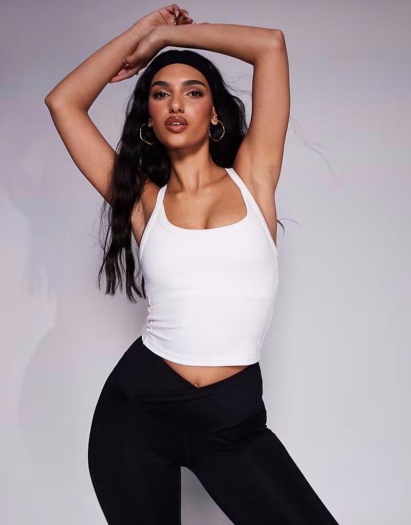 4505 Icon мягкий топ для йоги с внутренним бюстгальтером и регулируемыми бретелями белого цвета
4505 Icon мягкий топ для йоги с внутренним бюстгальтером и регулируемыми бретелями белого цвета