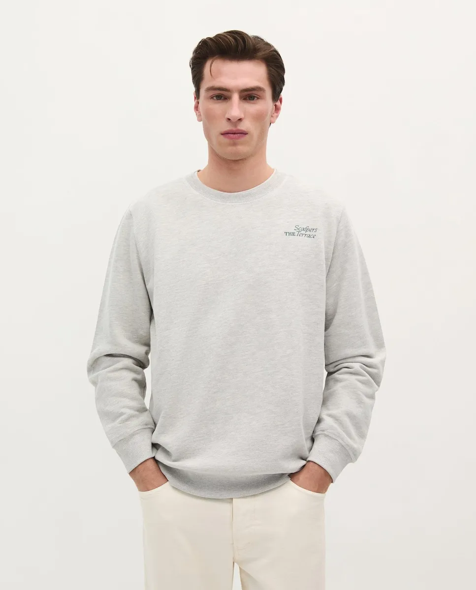 Мужская толстовка обычного кроя с круглым вырезом Scalpers, светло-серый
Мужская толстовка обычного кроя с круглым вырезом Scalpers, светло-серый
