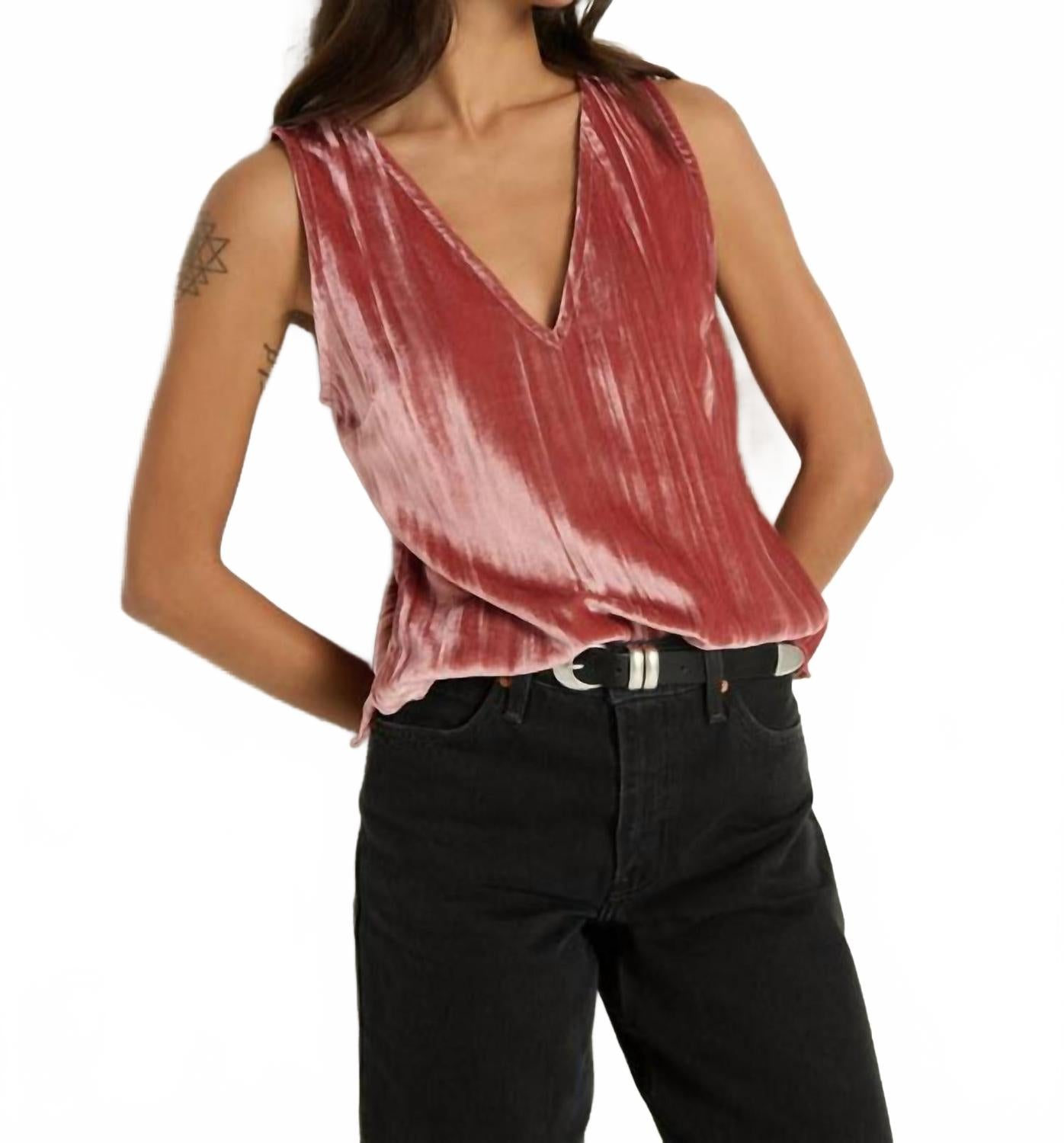 Ave майка с V-образным вырезом в терракотовом цвете Nation LTD, Terracotta
Ave майка с V-образным вырезом в терракотовом цвете Nation LTD, Terracotta