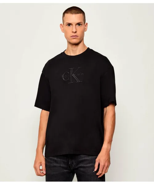 Футболка «Герой» Relaxed fit Calvin Klein Jeans, черный
Футболка «Герой» Relaxed fit Calvin Klein Jeans, черный