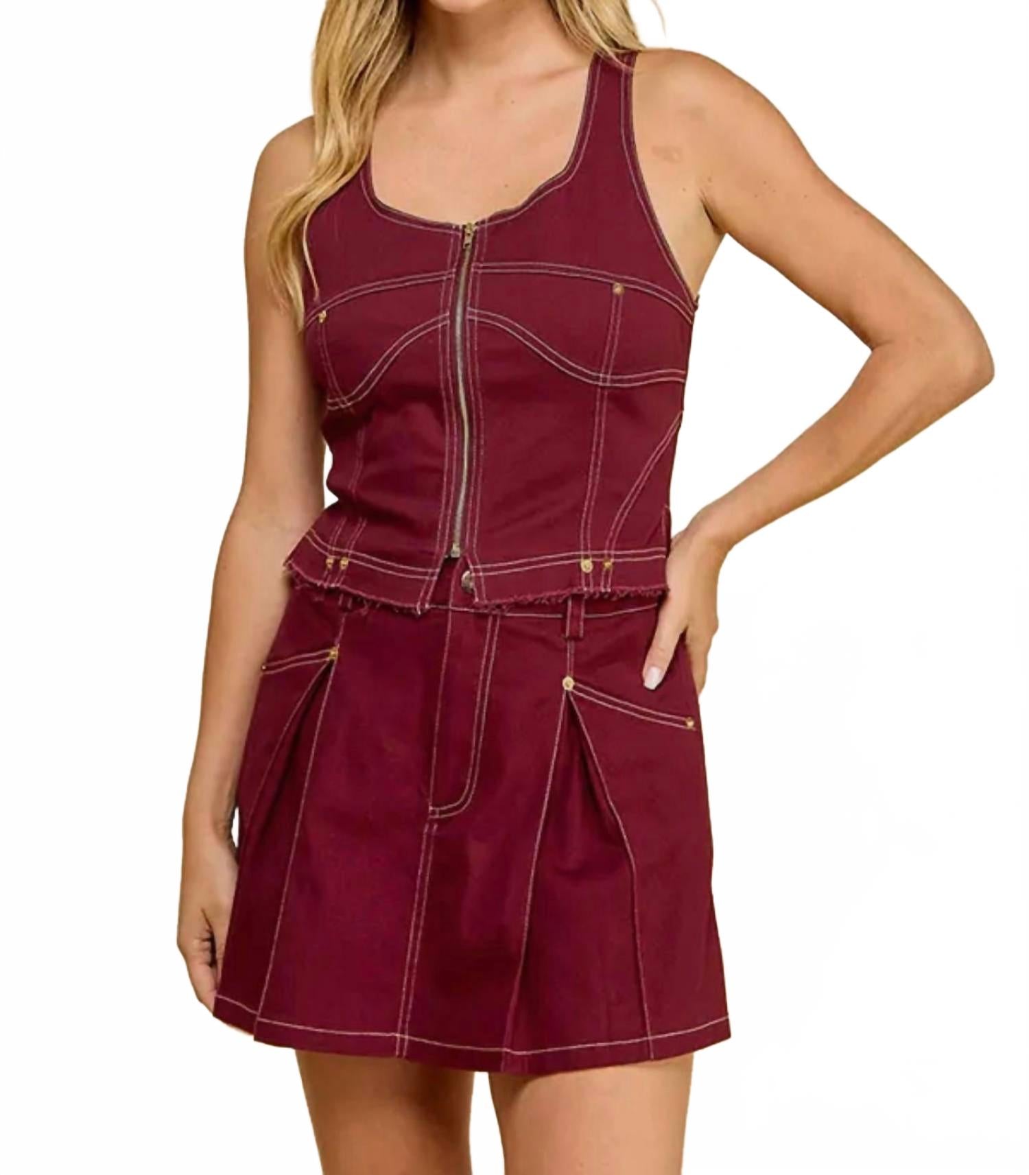 Комплект из майки и мини-юбки бордового цвета Baby Pink, бургундия
Комплект из майки и мини-юбки бордового цвета Baby Pink, бургундия