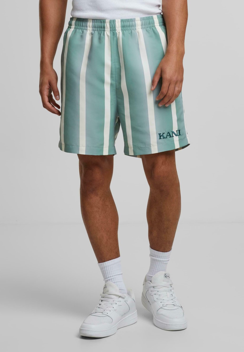 Шорты Karl Kani, оливковый
Шорты Karl Kani, оливковый