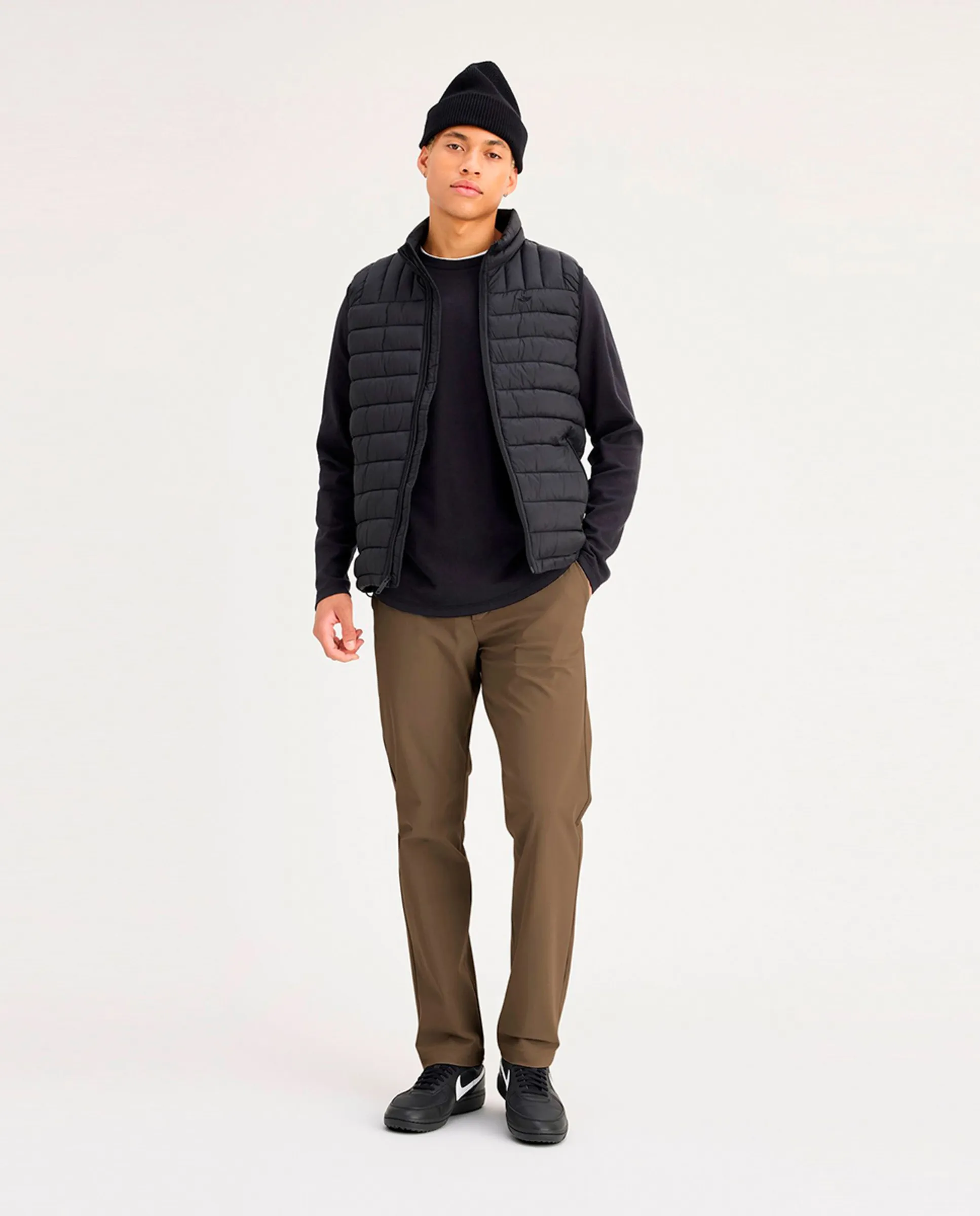 Мужские брюки чинос с улучшенными характеристиками Dockers, коричневый
Мужские брюки чинос с улучшенными характеристиками Dockers, коричневый