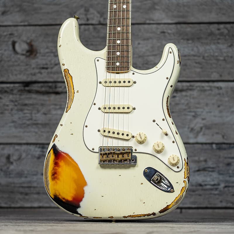 Fender Custom Shop W21 Ltd '67 Heavy Relic Stratocaster - Aged Olympic White с 3-цветными солнечными лучами