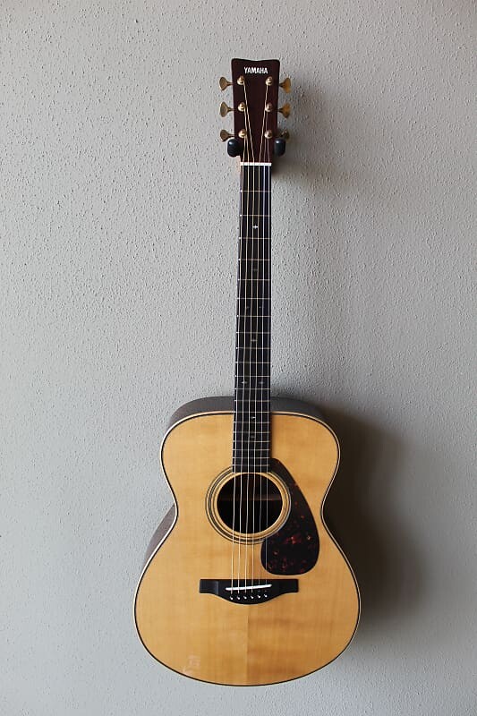 Совершенно новая концертная акустическая гитара Yamaha LS26 ARE
Совершенно новая концертная акустическая гитара Yamaha LS26 ARE