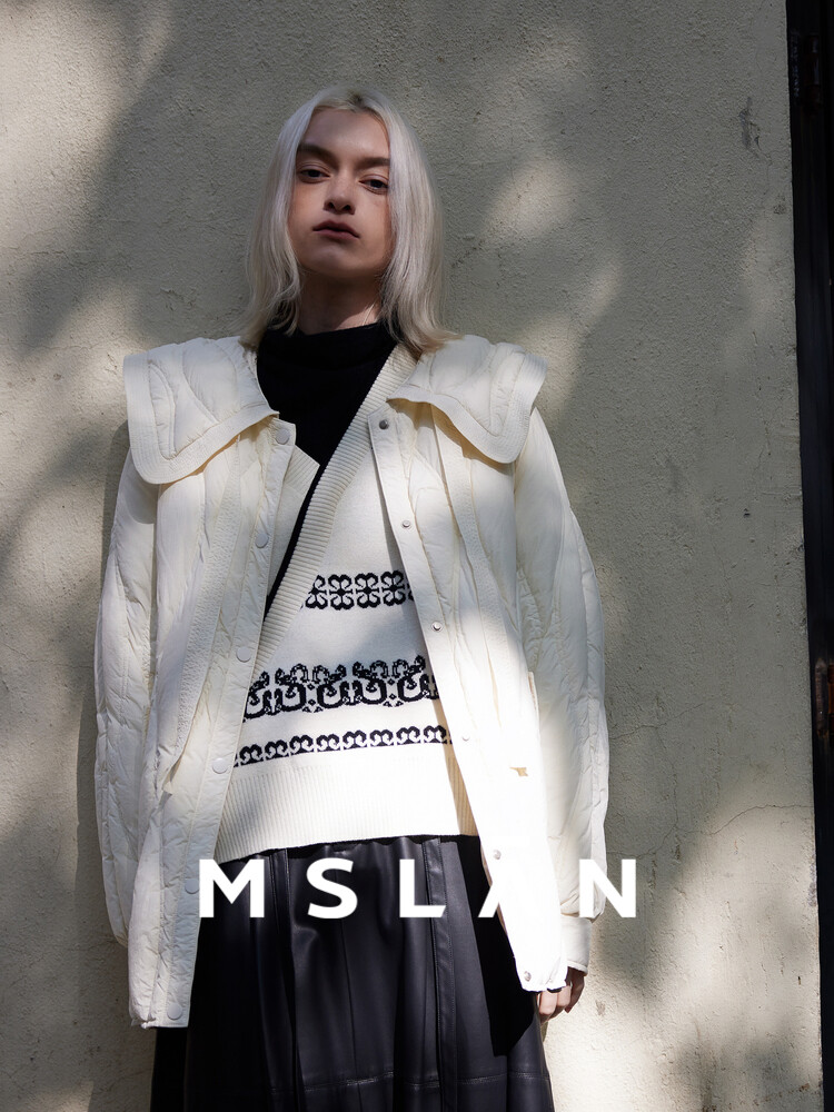 Пуховик Mslan со съемным воротником, миндальный
Пуховик Mslan со съемным воротником, миндальный