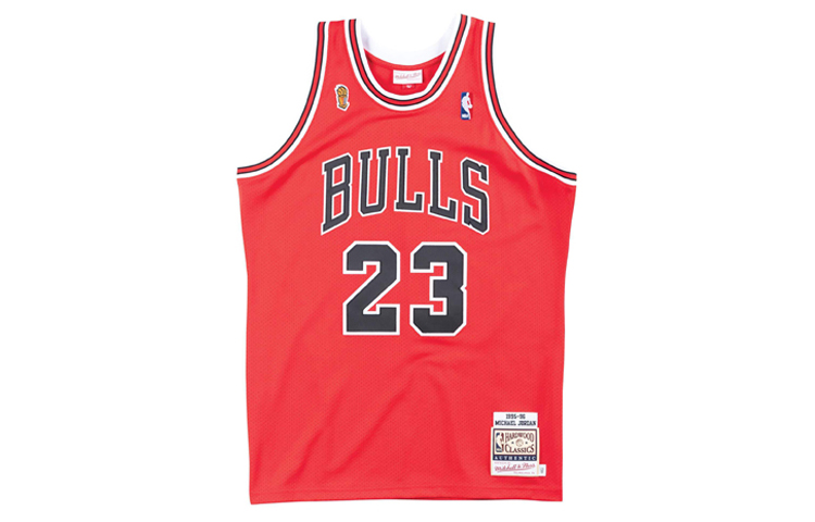 Майка Mitchell & Ness Chicago Bulls выездная финальная 1995-96 Майкл Джордан аутентичная
Майка Mitchell & Ness Chicago Bulls выездная финальная 1995-96 Майкл Джордан аутентичная