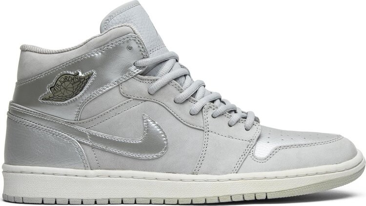 Кроссовки Air Jordan 1 Retro + 2001 Neutral Grey, серый
Кроссовки Air Jordan 1 Retro + 2001 Neutral Grey, серый