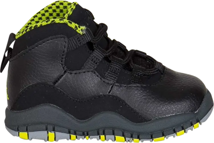 Кроссовки Air Jordan 10 Retro TD Venom, черный 
Кроссовки Air Jordan 10 Retro TD Venom, черный