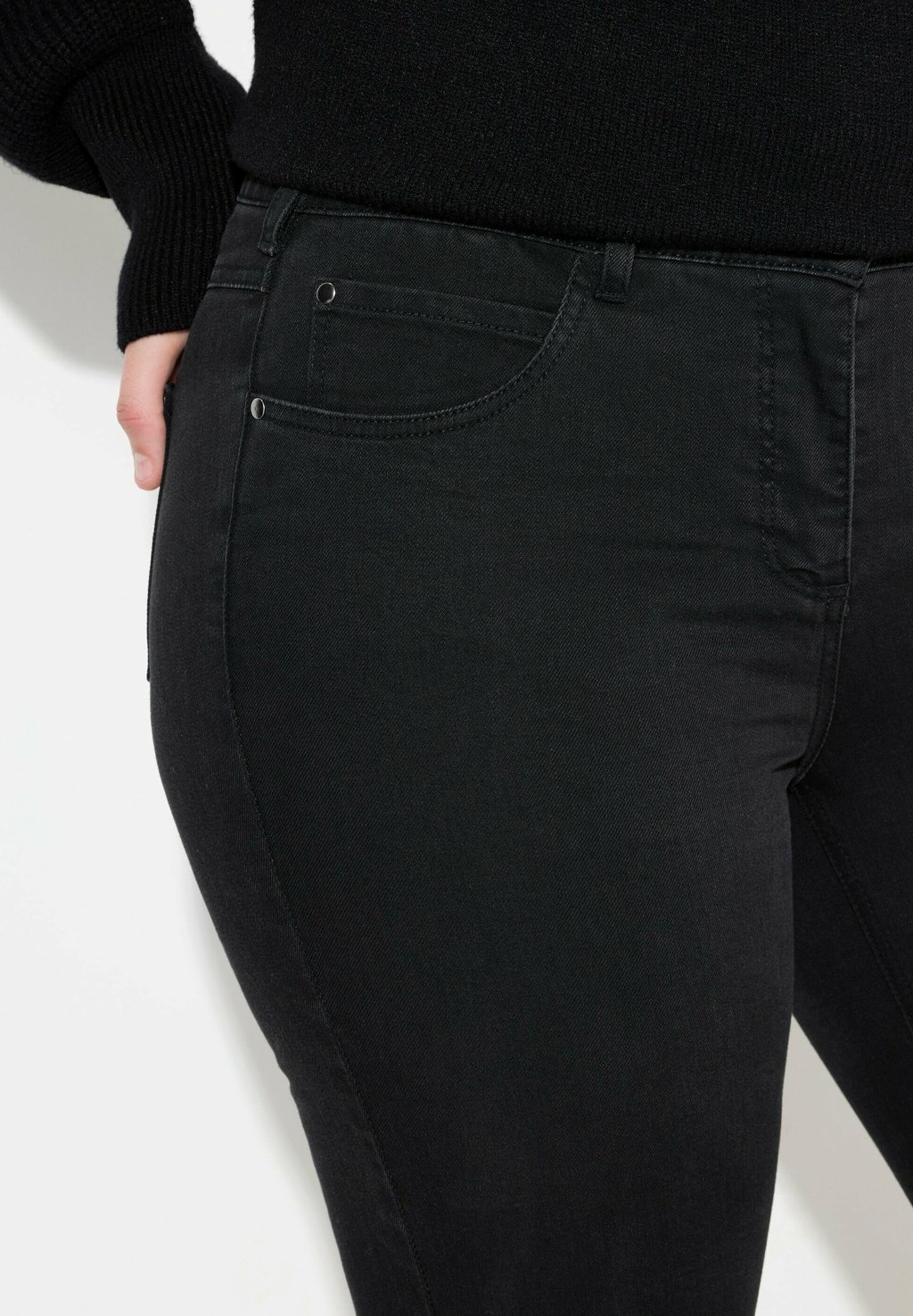 Джинсы облегающие Ulla Popken, черный
Джинсы облегающие Ulla Popken, черный