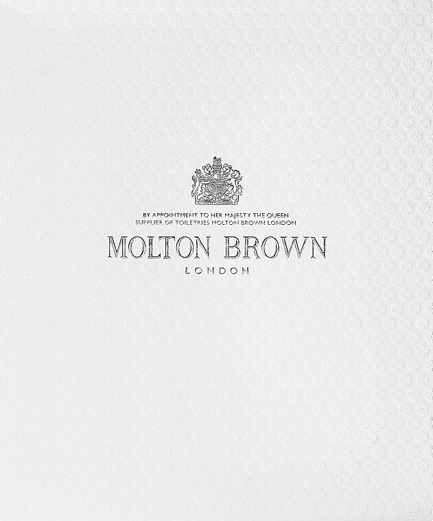 Парфюмерный набор Molton Brown Floral Set, 3x7,5 мл
Парфюмерный набор Molton Brown Floral Set, 3x7,5 мл