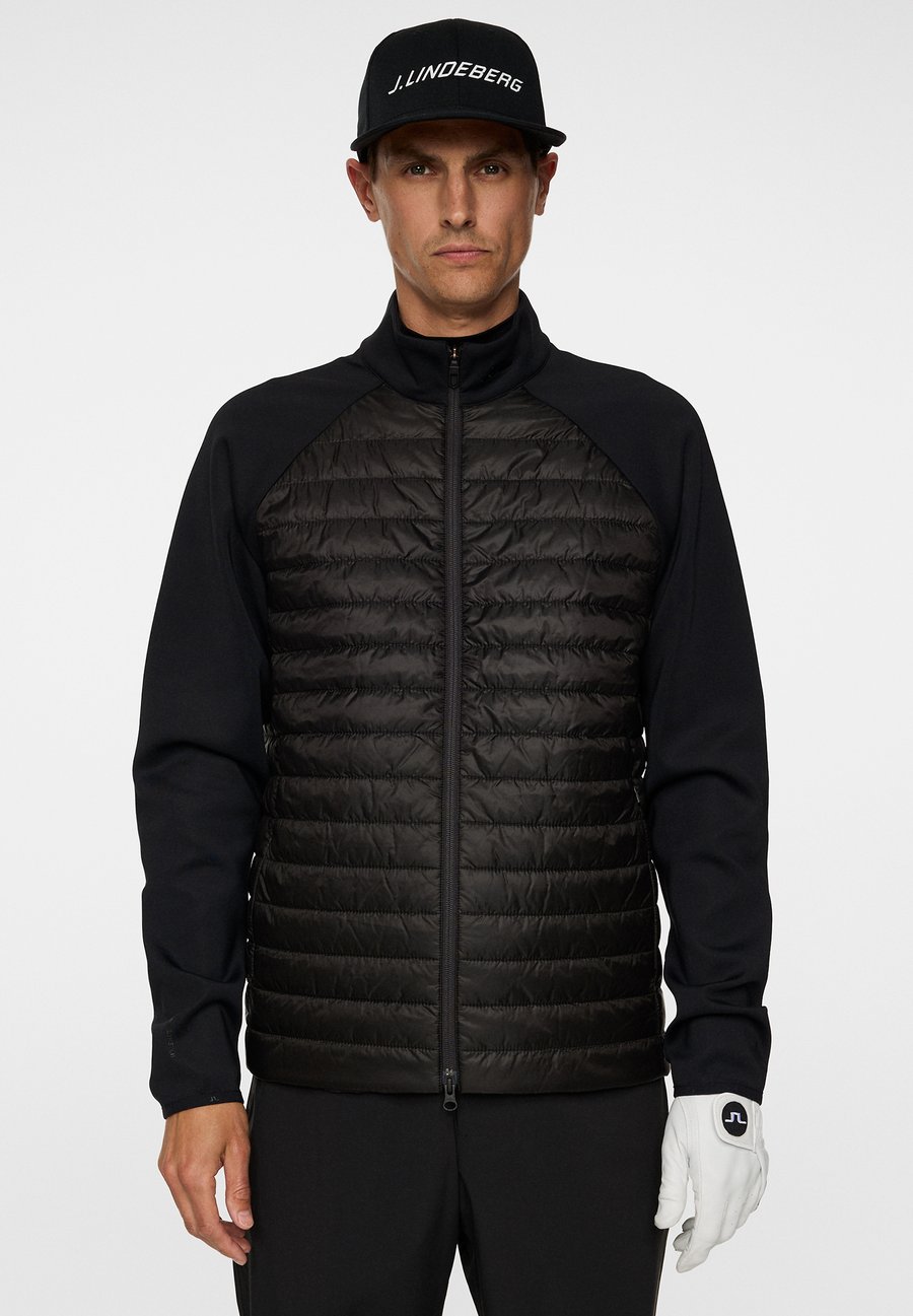 Куртка J.LINDEBERG Sports HAYDEN QUILT HYBRID, Black
Куртка J.LINDEBERG Sports HAYDEN QUILT HYBRID, Black