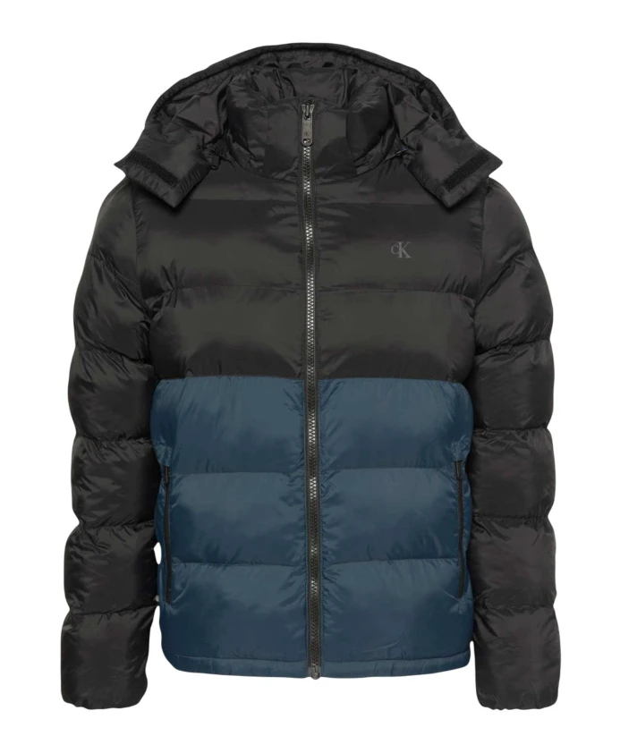 Стеганая куртка с капюшоном Calvin Klein Jeans, черный
Стеганая куртка с капюшоном Calvin Klein Jeans, черный