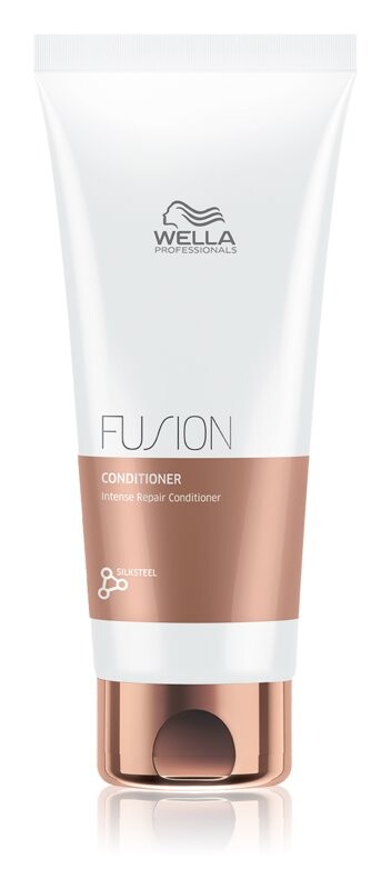 Интенсивно регенерирующий кондиционер для поврежденных волос Wella Professionals Fusion
Интенсивно регенерирующий кондиционер для поврежденных волос Wella Professionals Fusion
