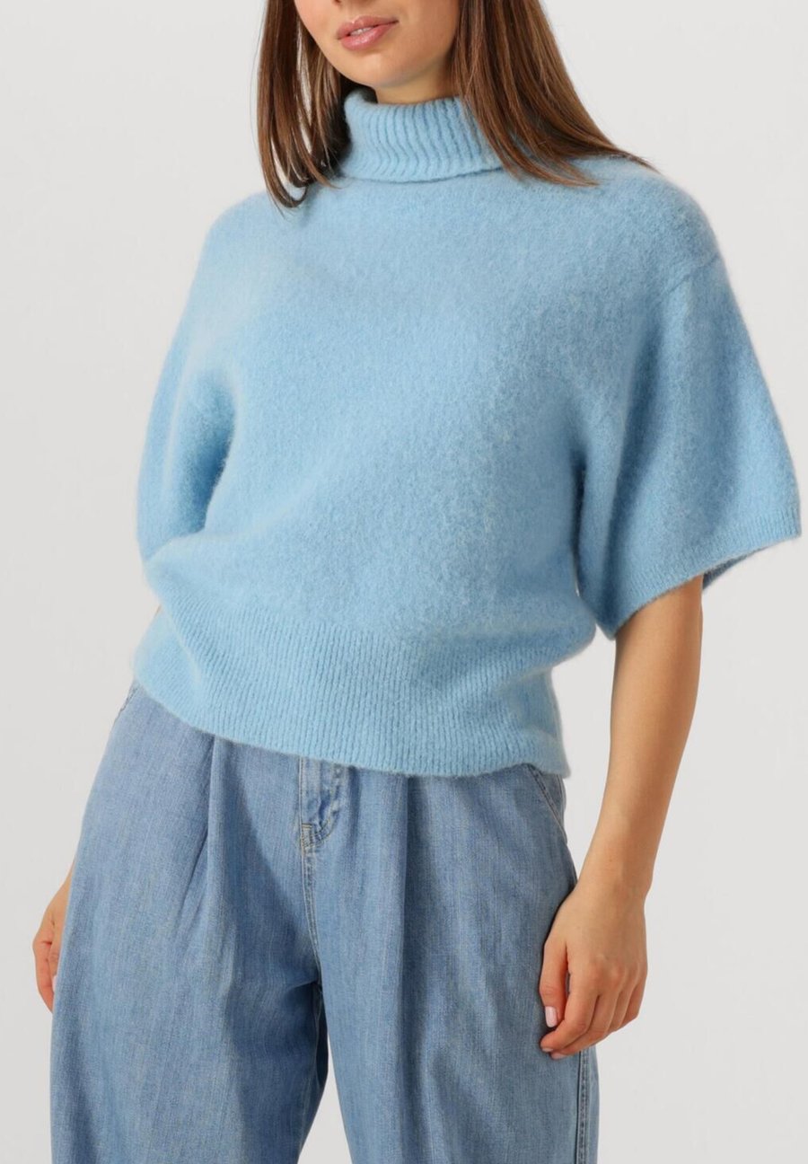 Футболка Notre-V Basic T-shirt, Sky T/Light Blue, Синий, Футболка Notre-V Basic T-shirt, Sky T/Light Blue
Футболка Notre-V Basic T-shirt, Sky T/Light Blue, Синий, Футболка Notre-V Basic T-shirt, Sky T/Light Blue