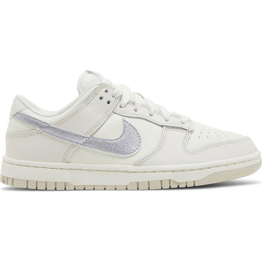 Кроссовки Nike Wmns Dunk Low, белый
Кроссовки Nike Wmns Dunk Low, белый