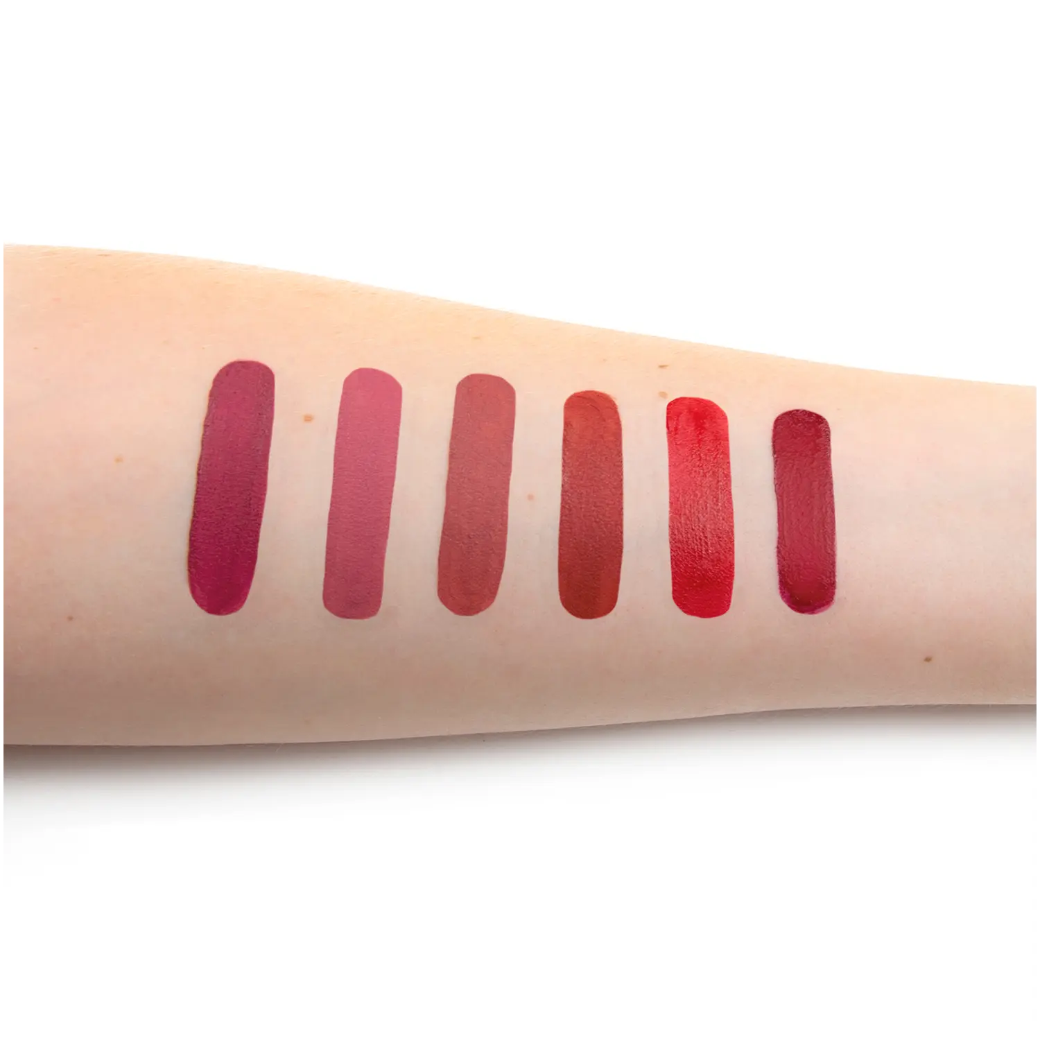 The Balm Meet Matt(e) Hughes набор №12: мини-жидкая помада, 6x1,2 мл
The Balm Meet Matt(e) Hughes набор №12: мини-жидкая помада, 6x1,2 мл