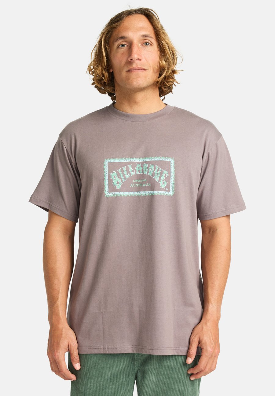 Футболка Billabong ARCH FRAME, Sny/Grey, Серый, Футболка Billabong ARCH FRAME, Sny/Grey
Футболка Billabong ARCH FRAME, Sny/Grey, Серый, Футболка Billabong ARCH FRAME, Sny/Grey